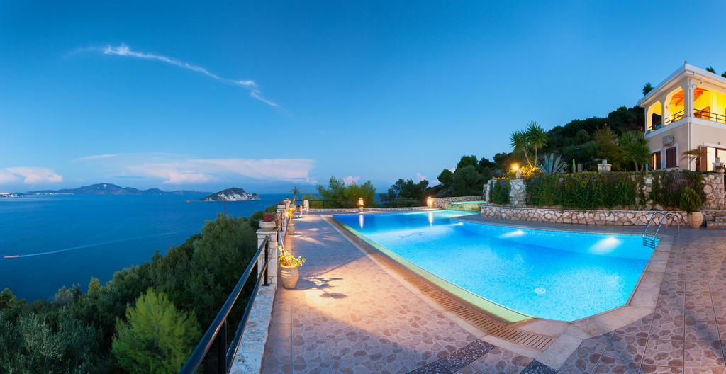 Villa Akros And Suites Keri Exterior photo